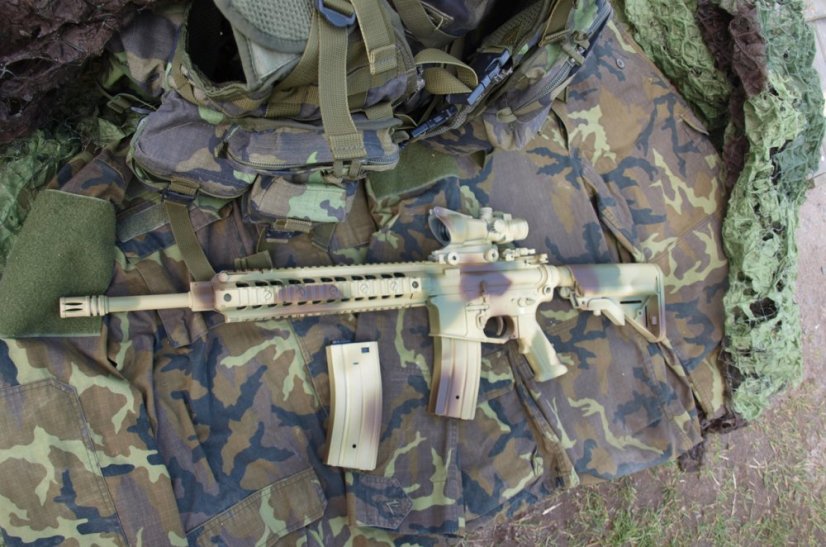 Camo egyedi KAC SR-15, 150 m/s, AirsoftGuns, E&C