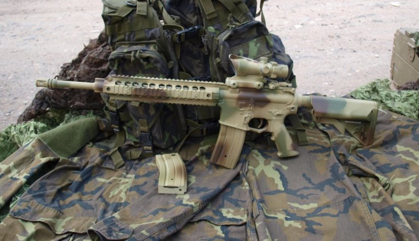 Camo egyedi KAC SR-15, 150 m/s, AirsoftGuns, E&C