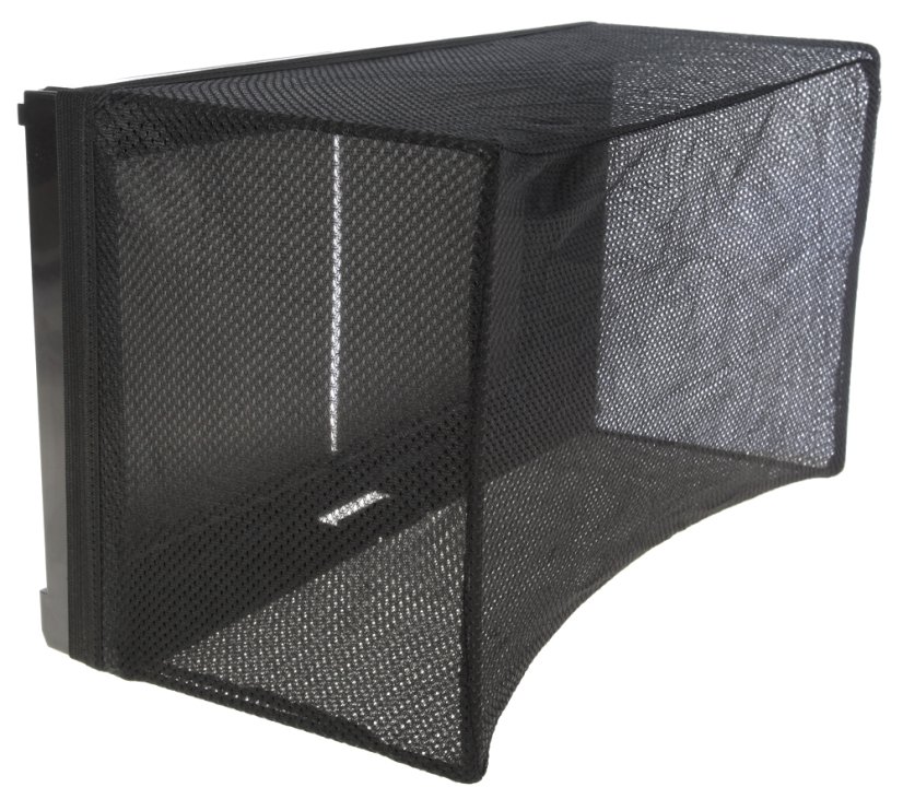 Practice shooting range with net, Well