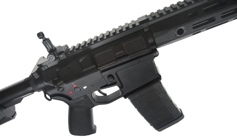 AR15 URX4, M-LOK, 10,5 inch, negro, Cyma Platinum, CM.097B