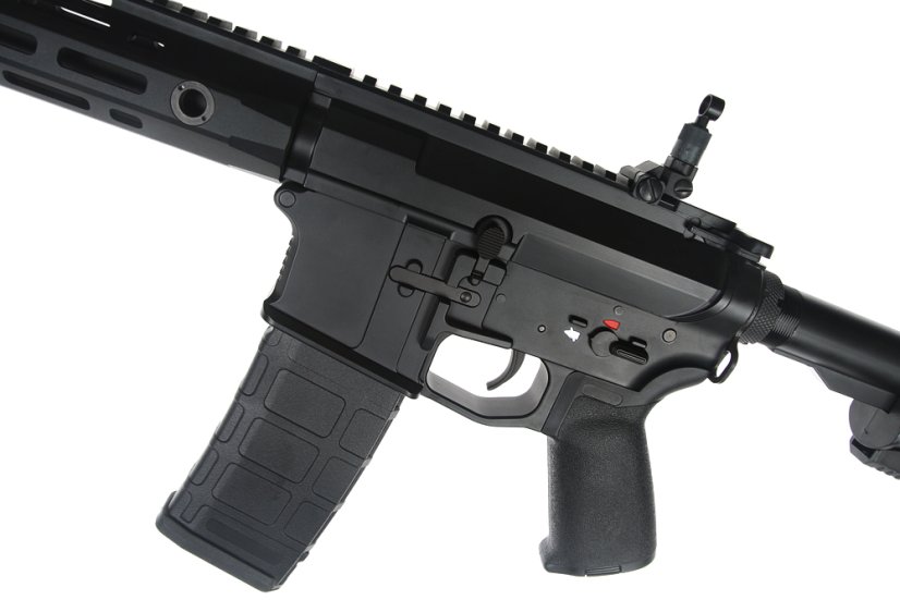 AR15 URX4, M-LOK, 16 inch, negro, Cyma Platinum, CM.097
