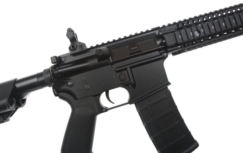 EMG Daniel Defense MK18 RII, 10,3 inch, negro, Cyma Platinum, CM.105
