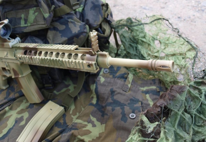Camo egyedi KAC SR-15, 150 m/s, AirsoftGuns, E&C